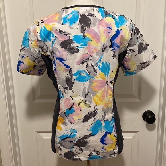 CHEROKEE V-neck Scrub Top - Picture 2 of 8